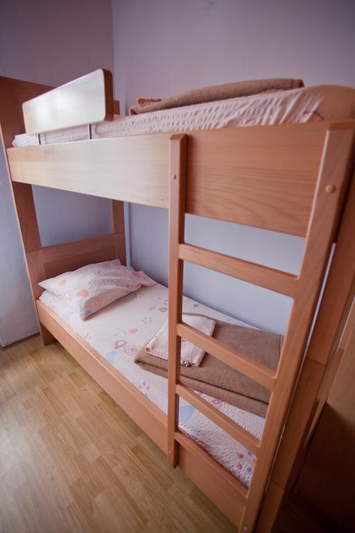 Hi Hostel Пула Экстерьер фото