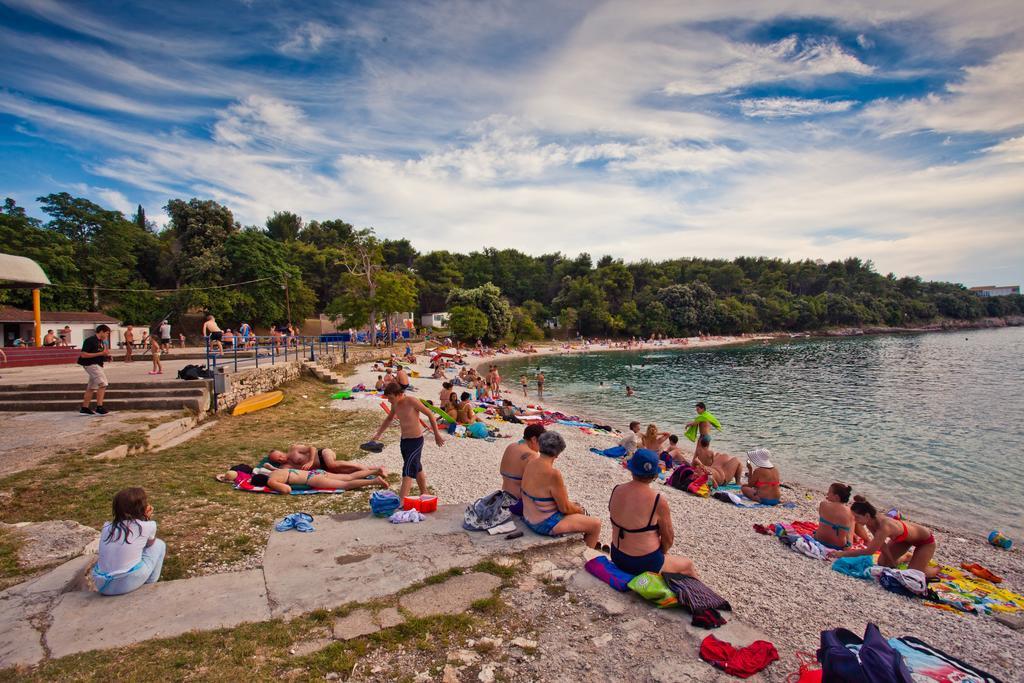 Hi Hostel Пула Экстерьер фото